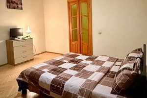 Flatkiev станция метро Контрактовая Площадь 5